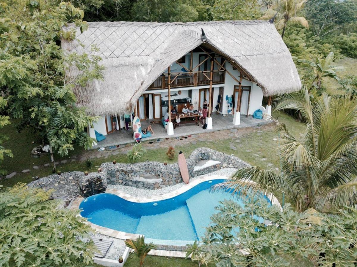 Отель Batu Bambu Kuta  Экстерьер фото