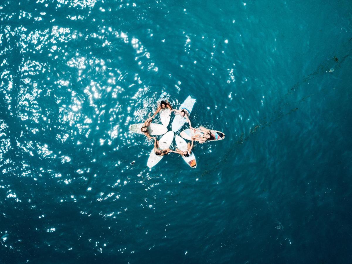 Отель Batu Bambu Kuta  Экстерьер фото
